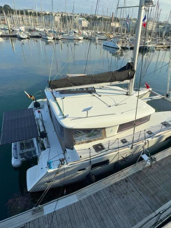 panneau-photovoltaique-bateau_az-iso-solar-2